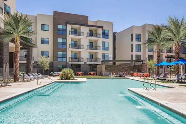 Camden Tempe exterior