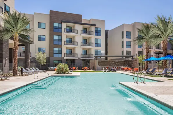 Camden Tempe Amenities