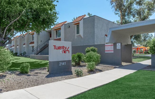 Twenty One 41 Exterior