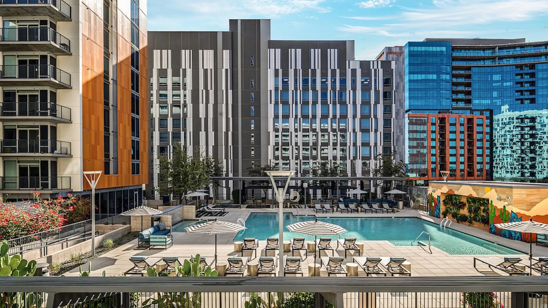 Union Tempe Exterior