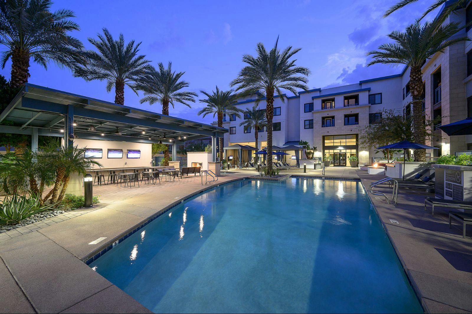 Lakeside Drive Apartments Amenities
