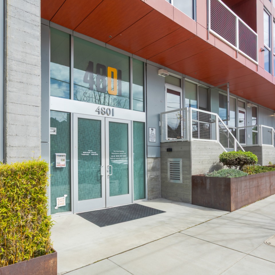 4801 Shattuck Amenities