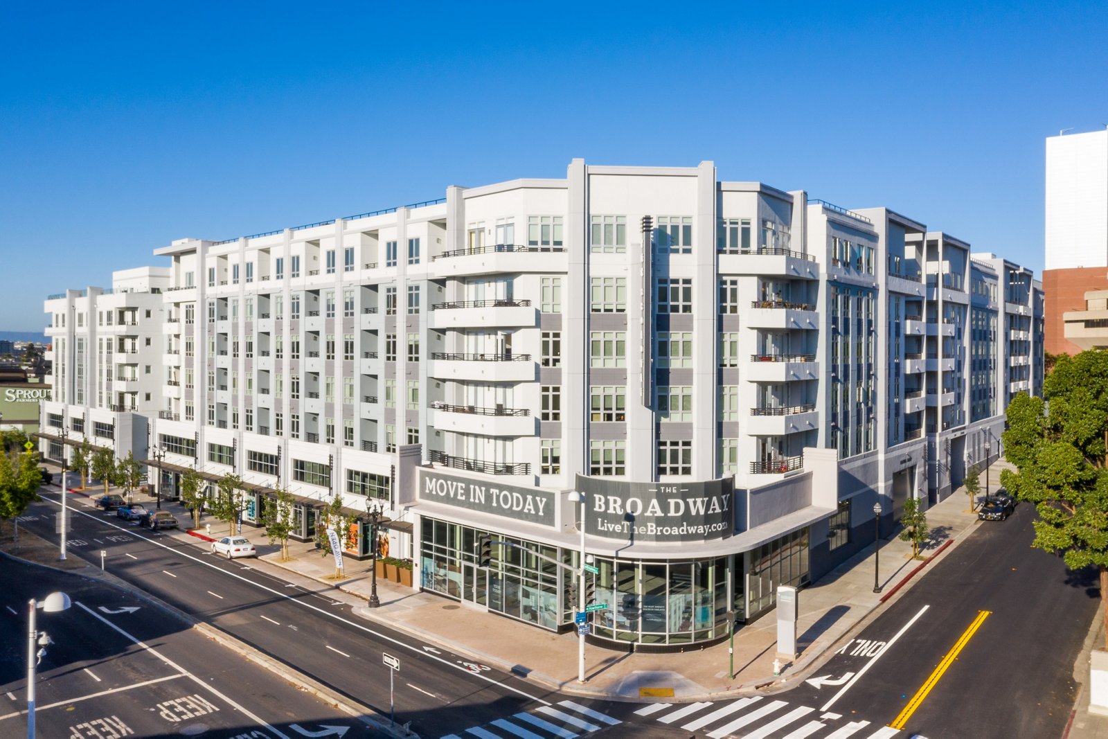 The Broadway Amenities