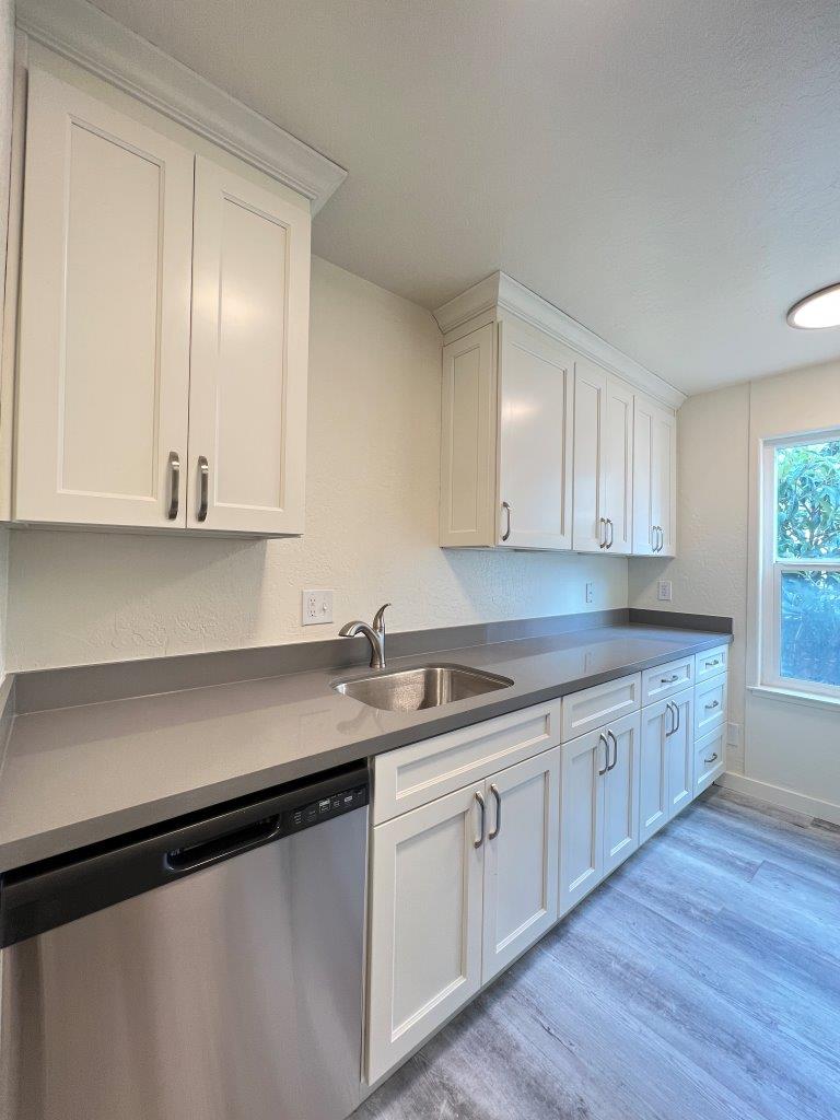 1555 Oxford Street Amenities