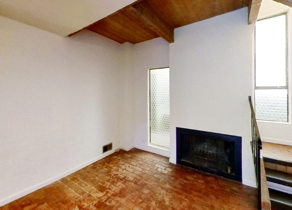 2545 Le Conte Ave exterior