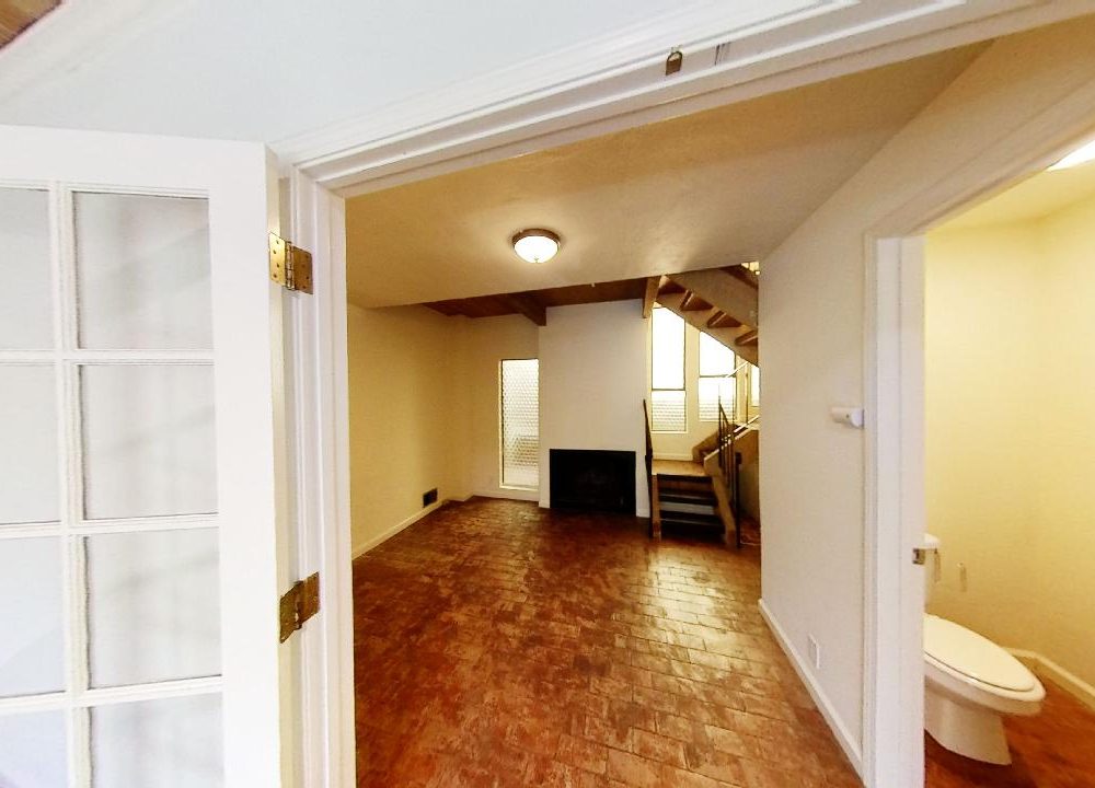 2545 Le Conte Ave Exterior