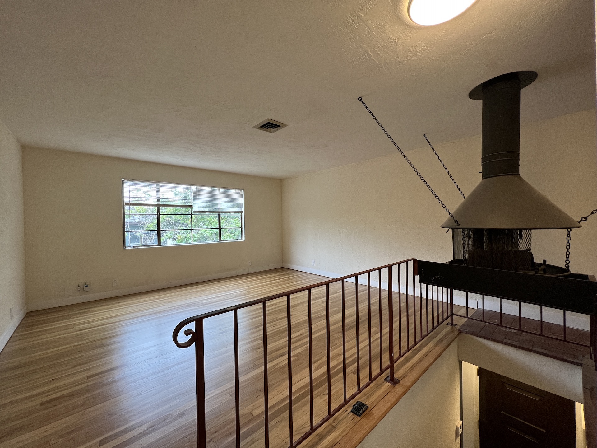2547 Le Conte Ave Amenities