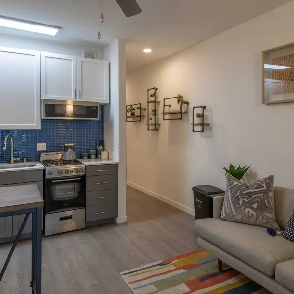 Sterling Oxford Amenities