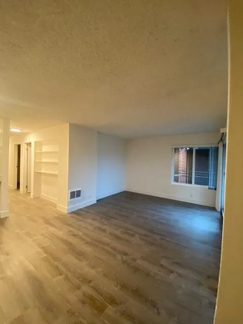 Blake & Ellsworth Amenities
