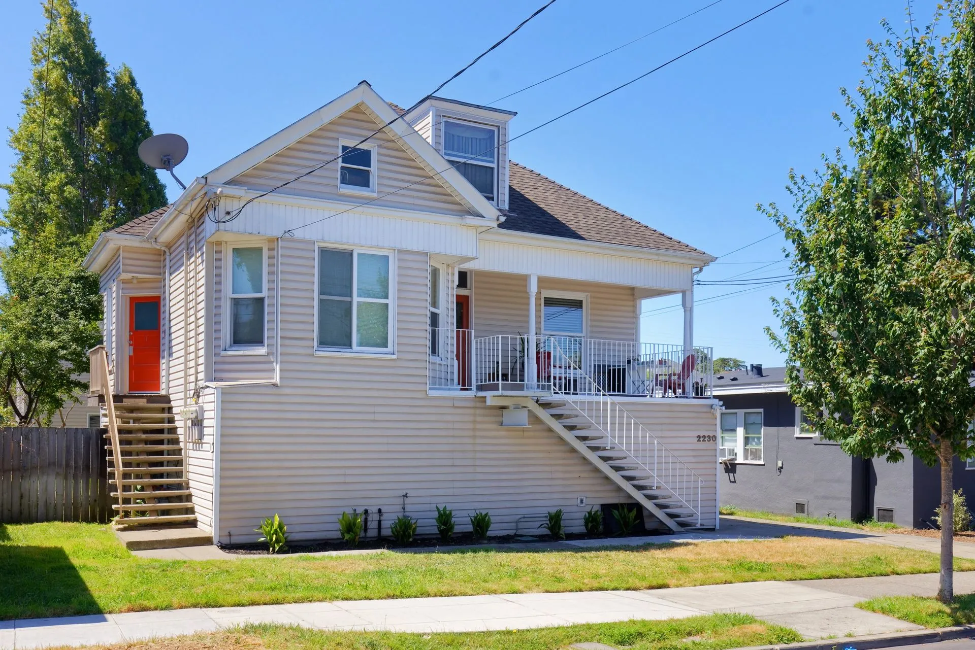 2230 Prince Exterior