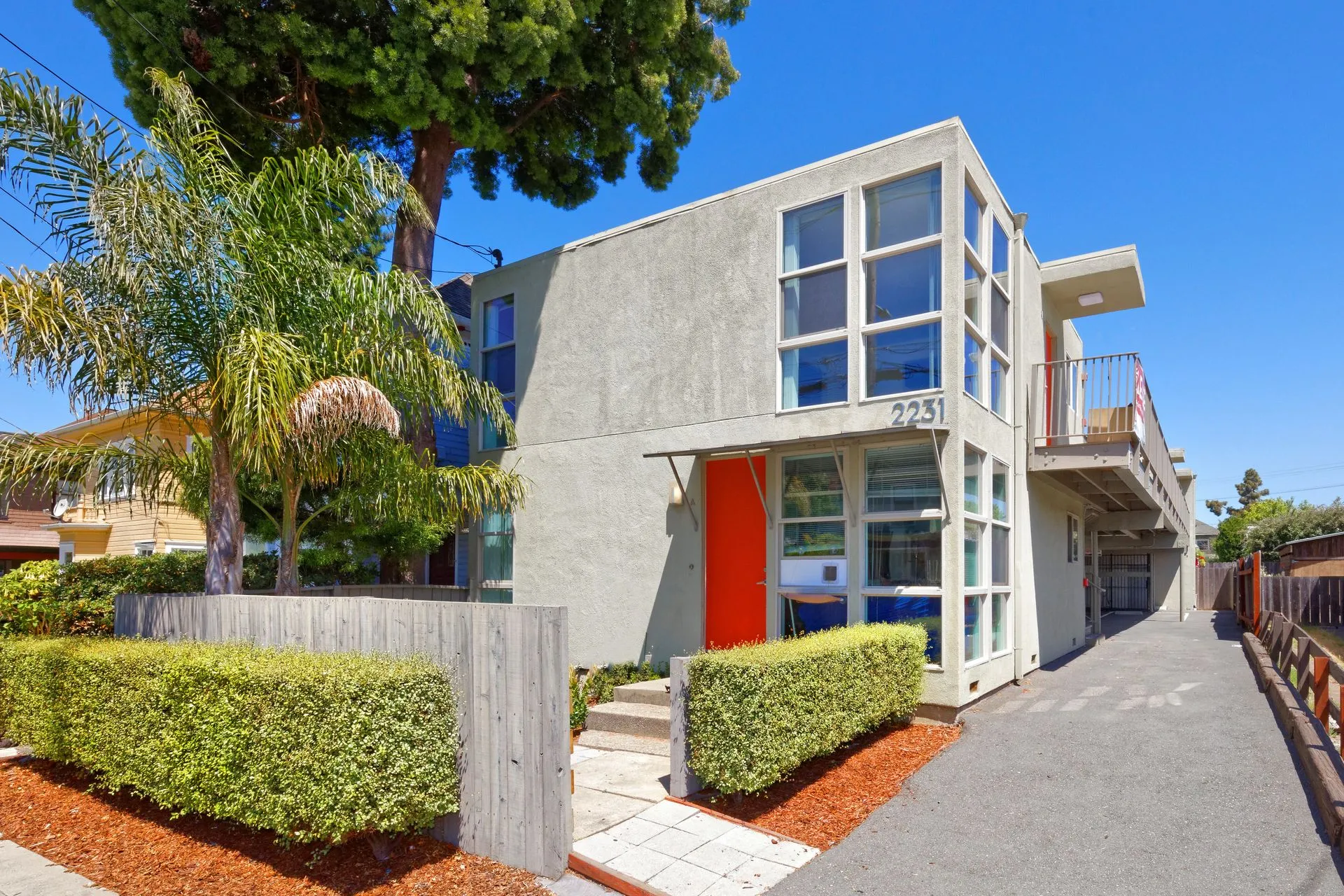 2231 Ward Amenities