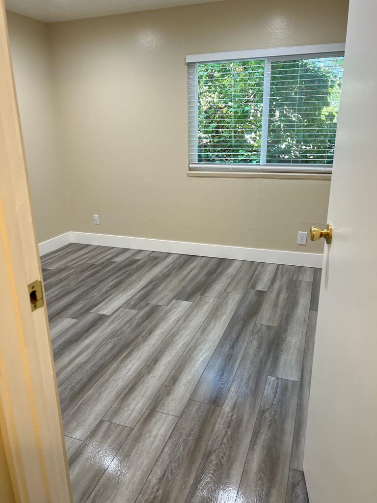2637 Regent Exterior