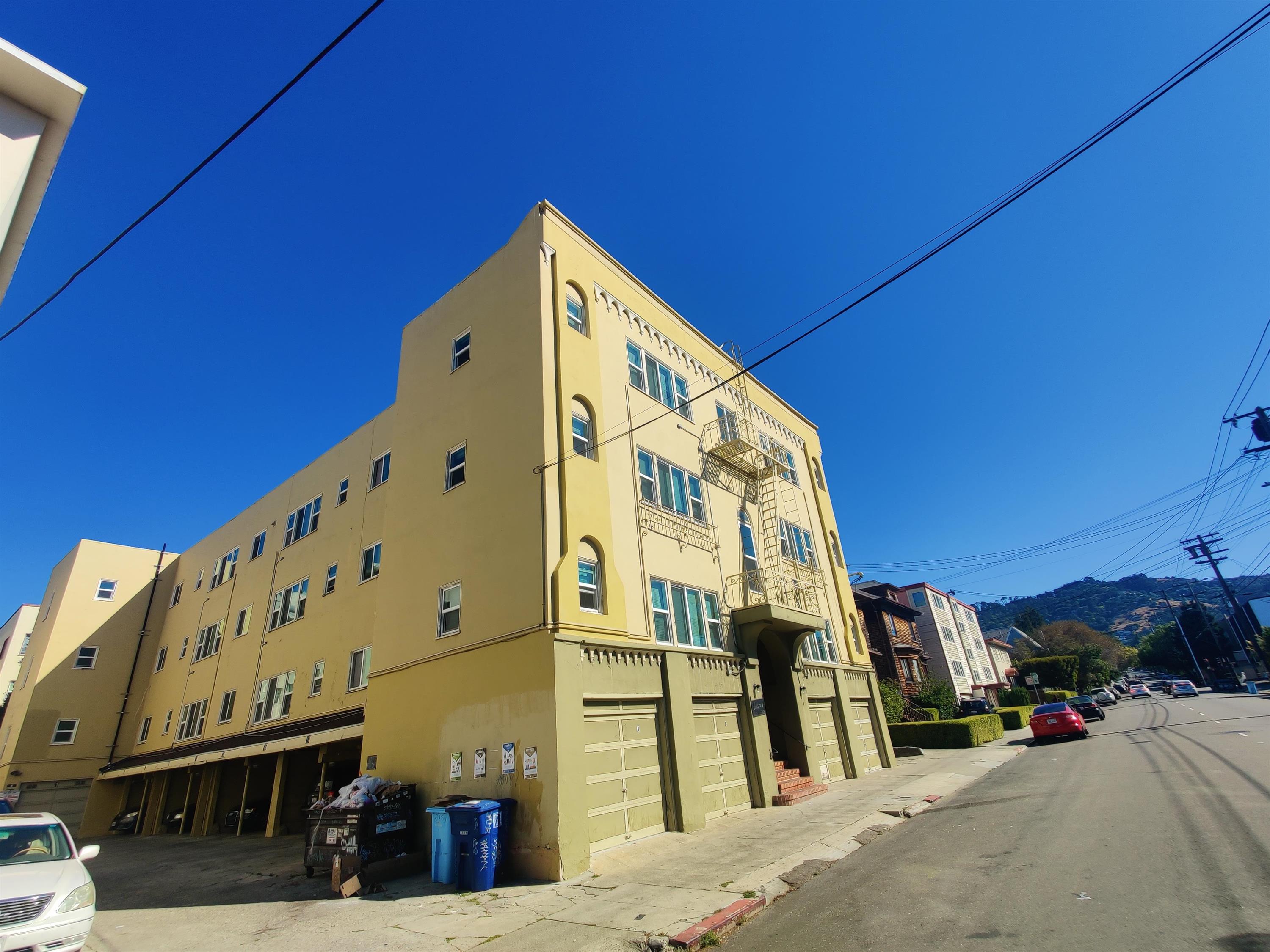 2321 Dwight exterior