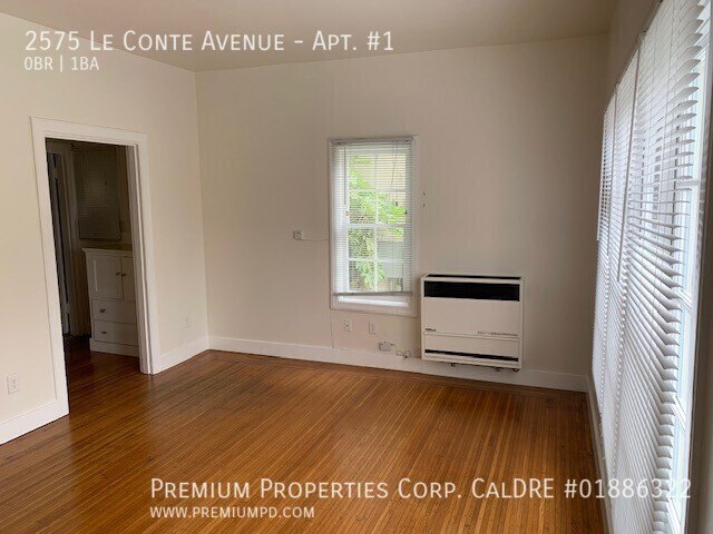 2575 Le Conte exterior