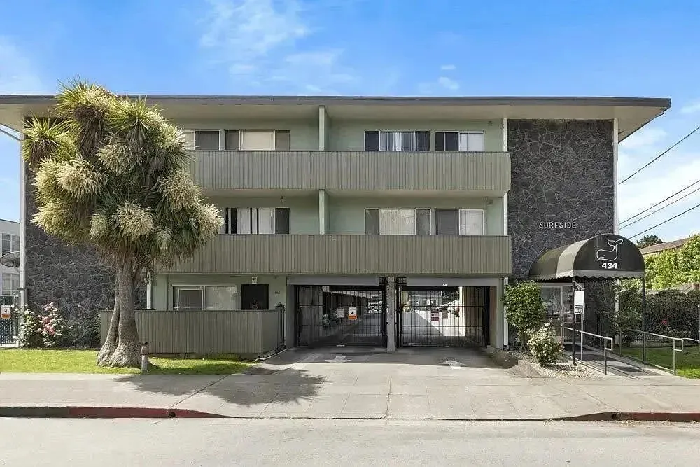 Surfside exterior