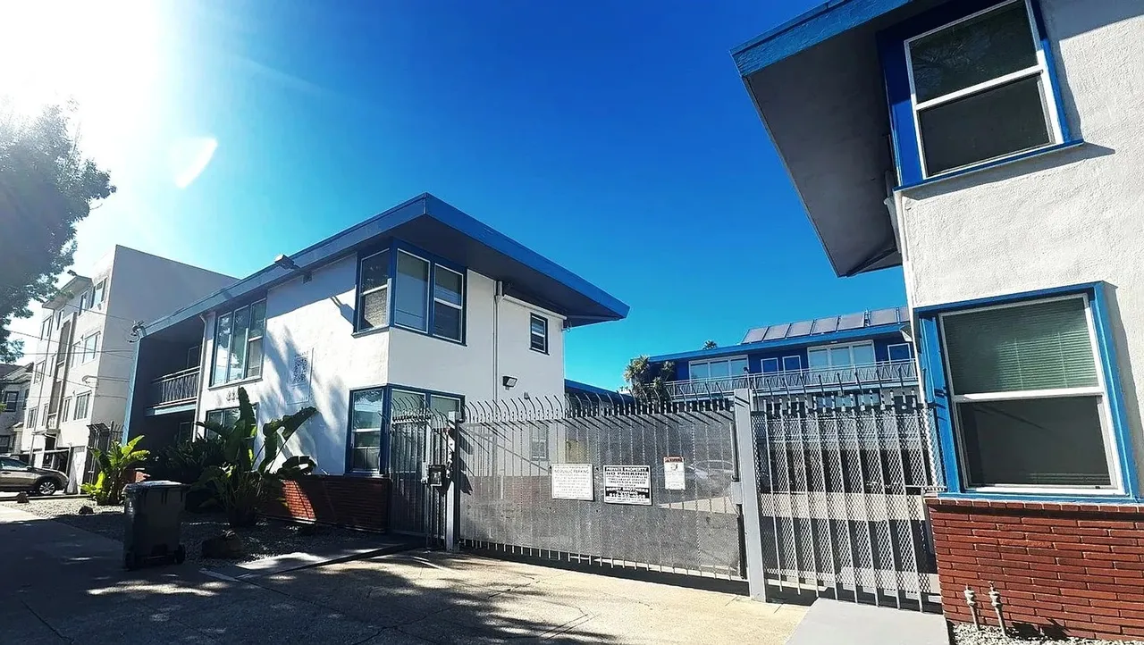 Oak Grove exterior
