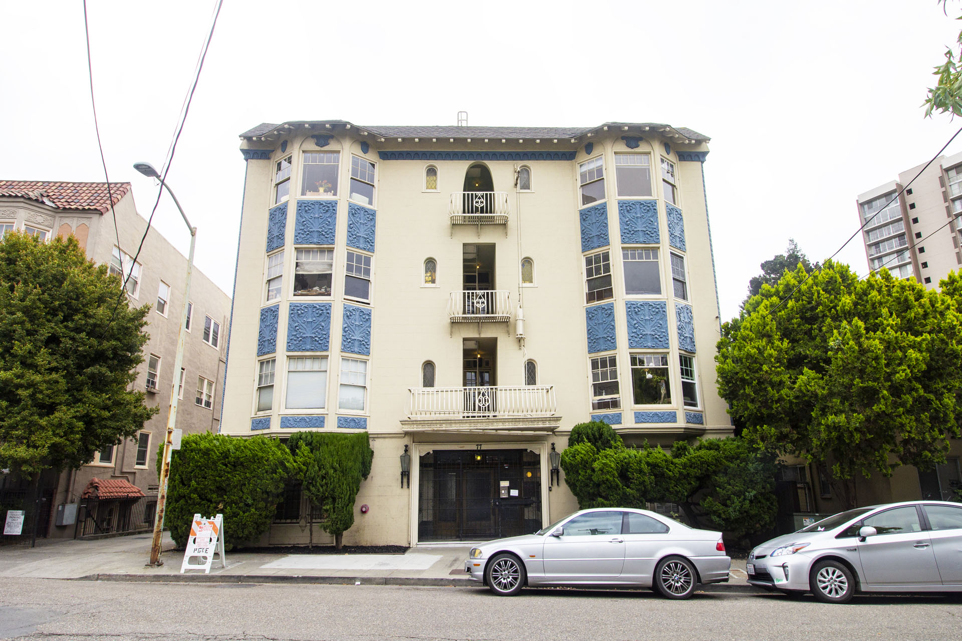 77 Glen Apartments exterior