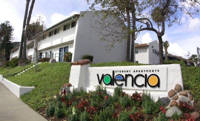 Valencia Apartments Exterior