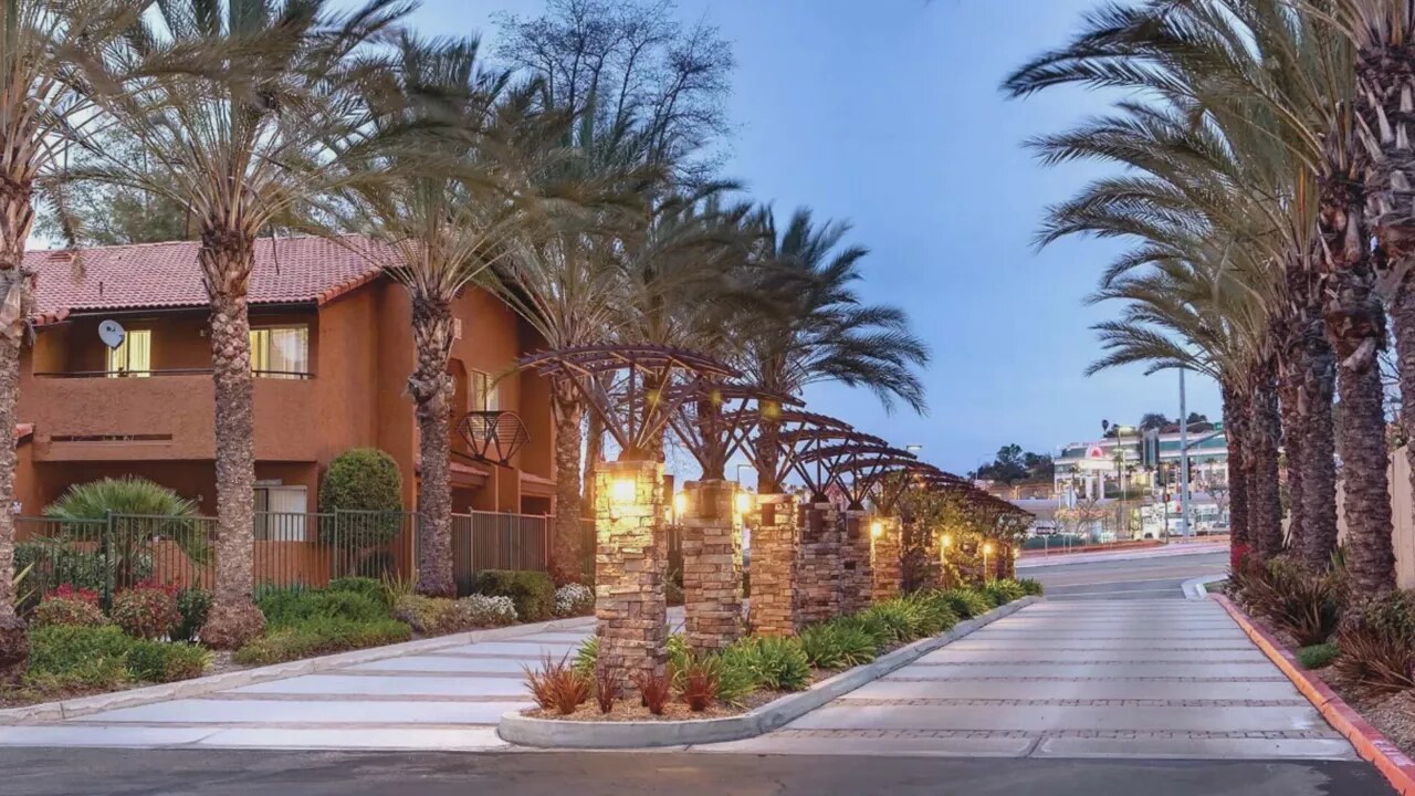 Hidden Cove Apartments exterior