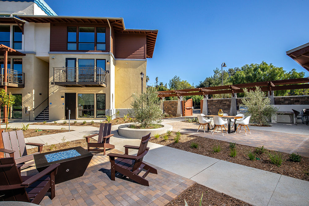 Creekside Apartments Exterior
