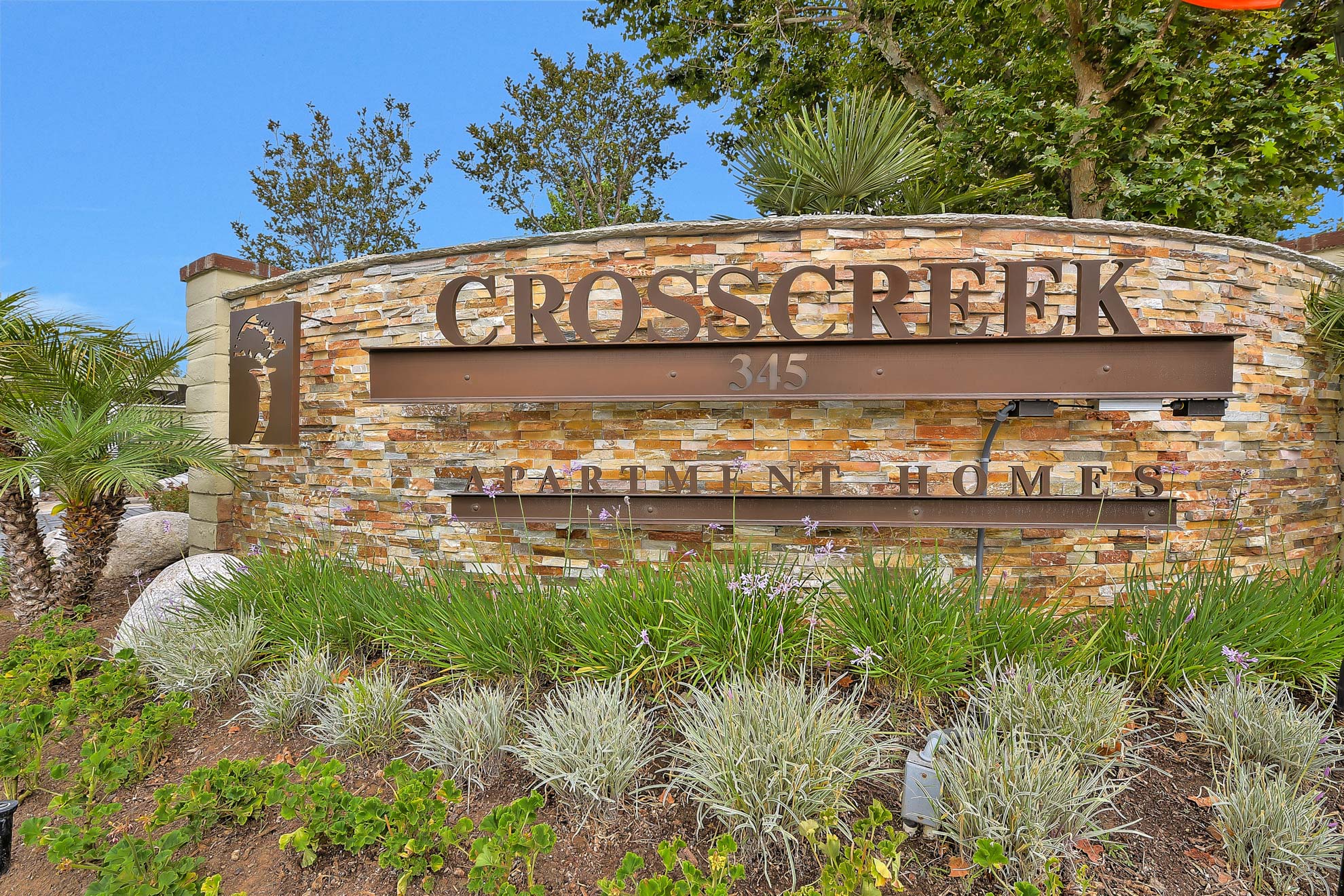 Cross Creek Apartments Escondido Exterior