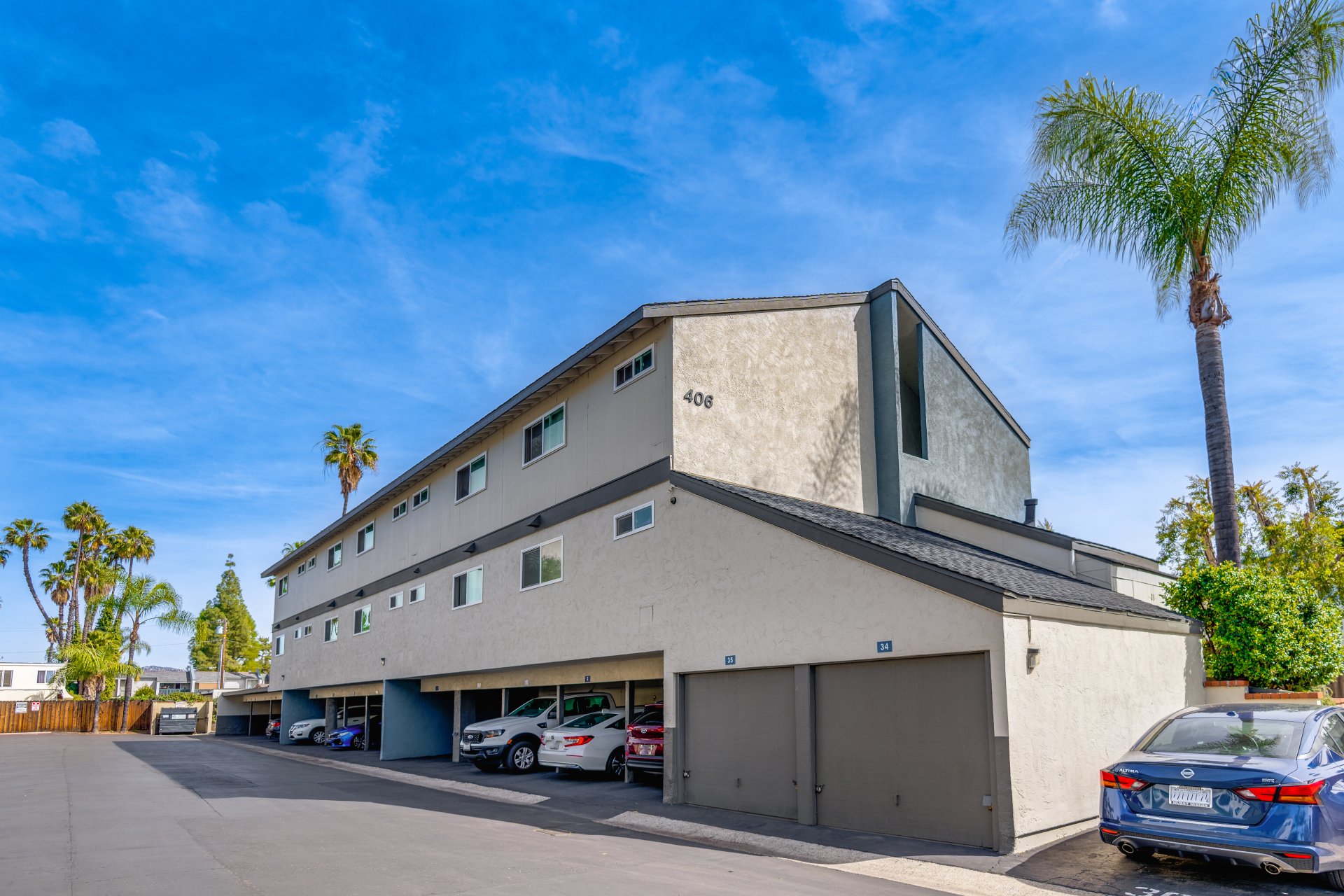 Hickorywood Villas exterior