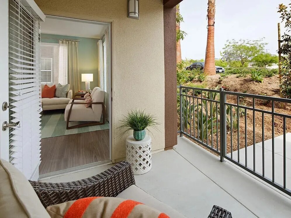 Avalon Vista exterior