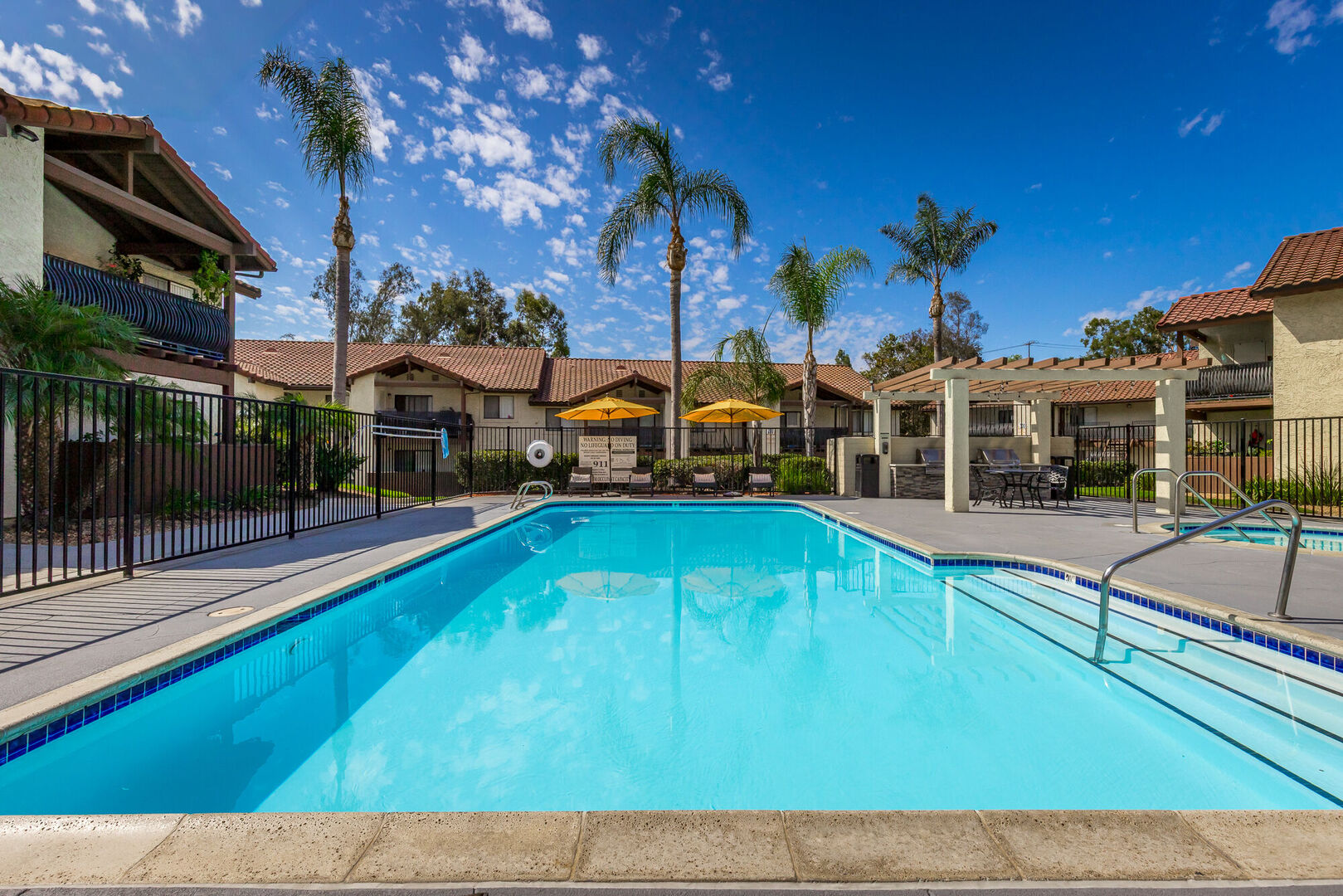 Creekside Village Apartments Amenities