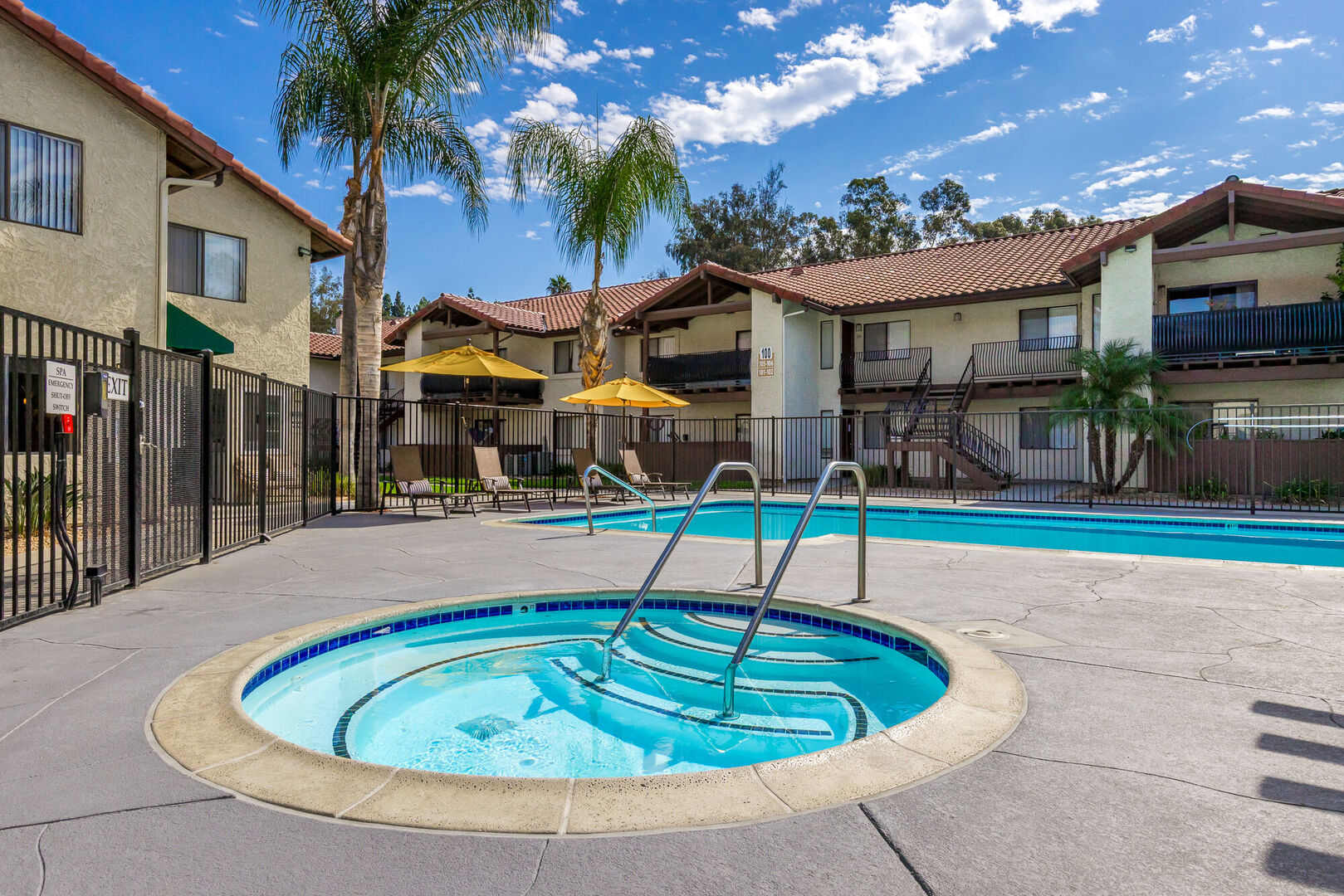 Creekside Village Apartments Exterior