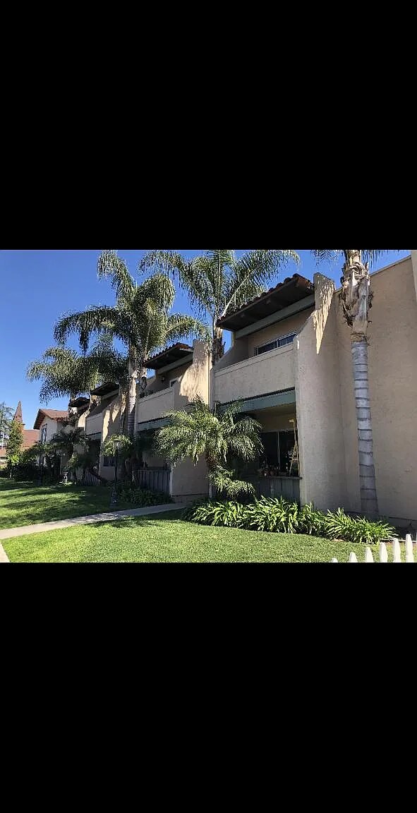 Oasis Apartments Escondido exterior