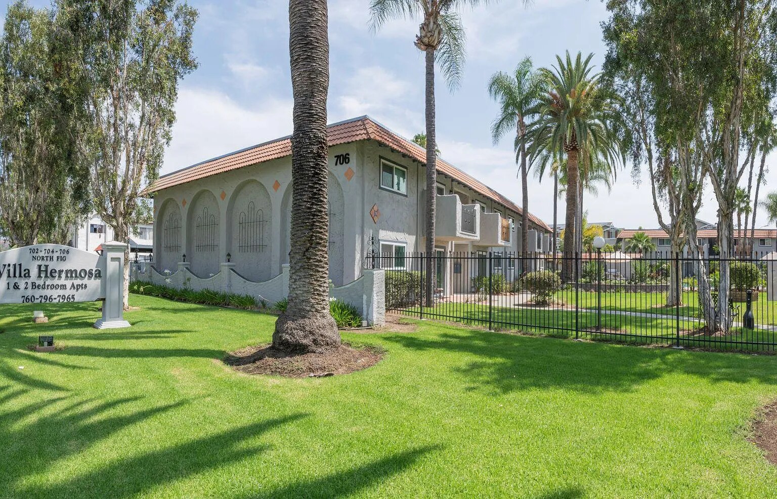Villa Hermosa Apartments exterior