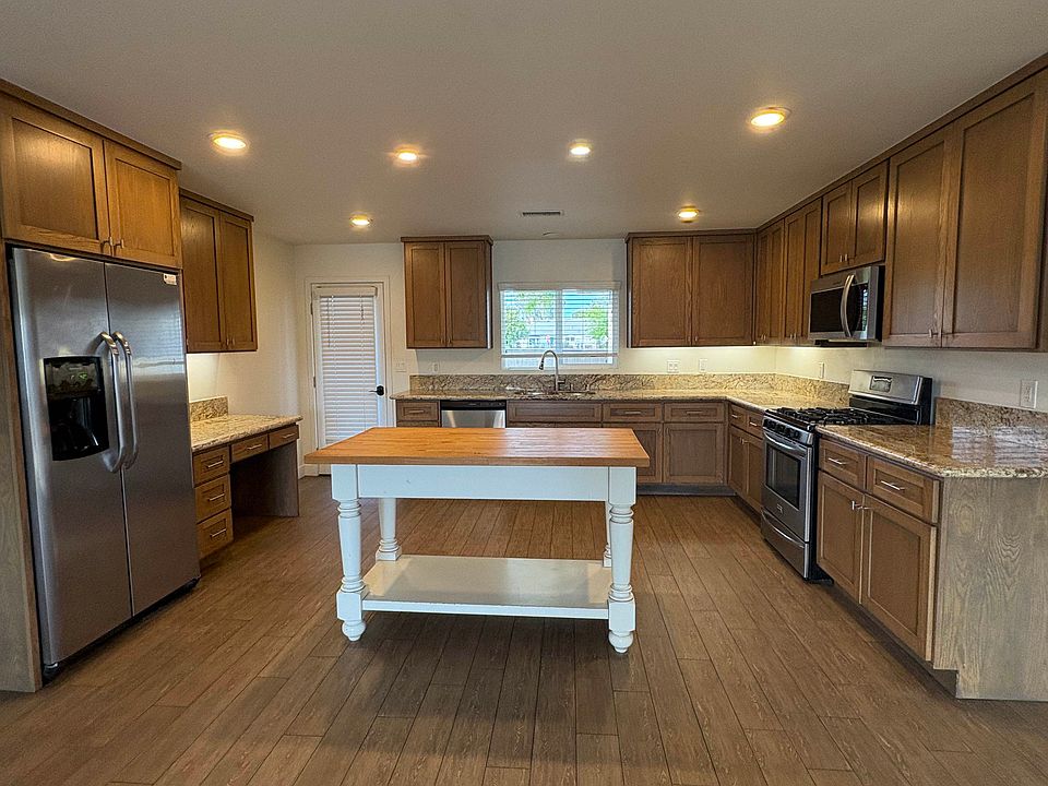 1295 Discovery Street Apartments Amenities