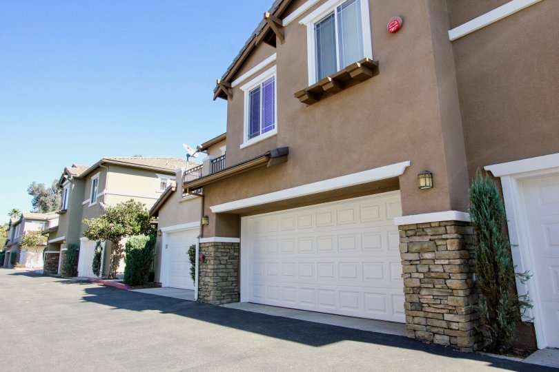 360 Borden Road Townhome Amenities