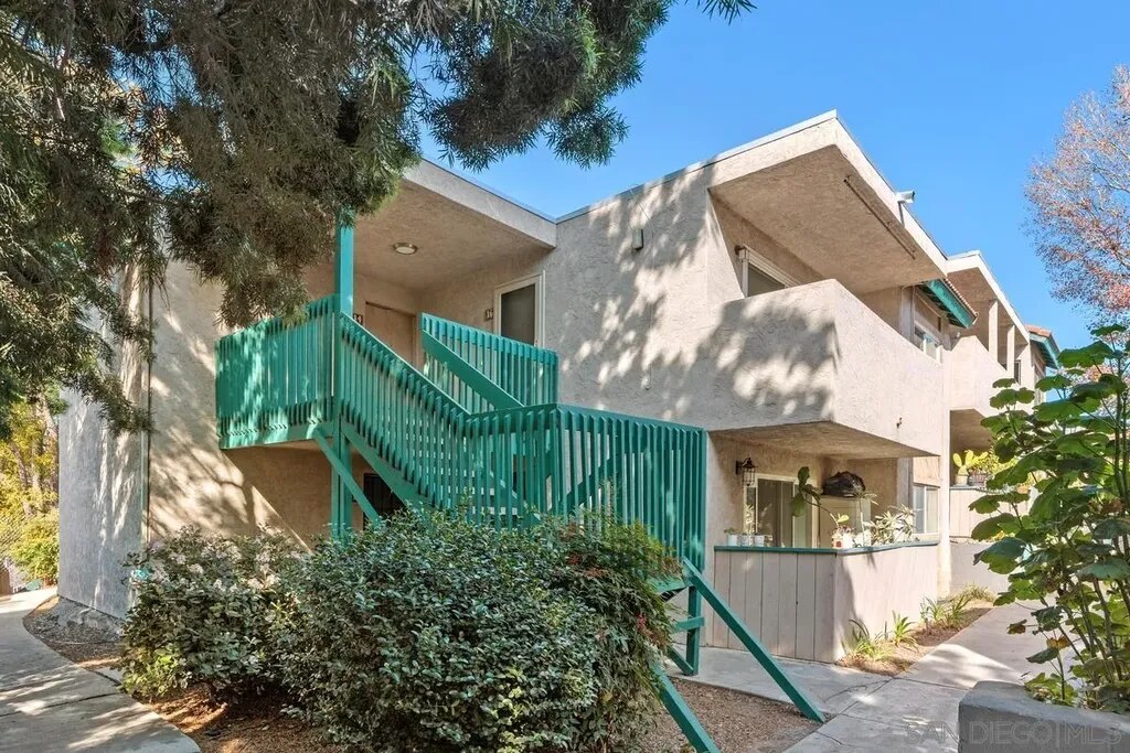 Capalina Apartments Amenities