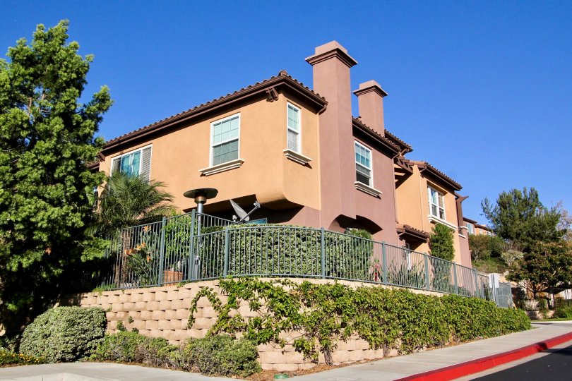 1270 Highbluff Avenue Apartment exterior