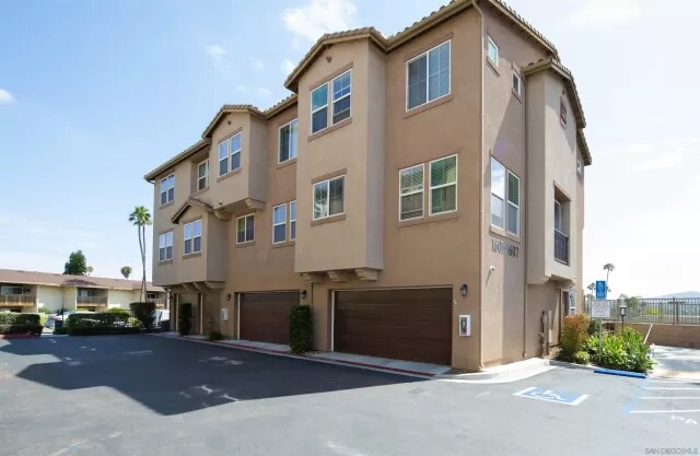 1669 Waterlily Way Condo exterior