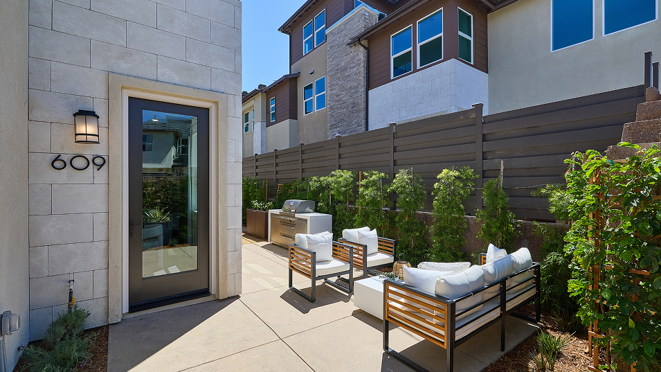 418 Caliper Way Townhome exterior