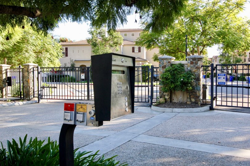 1617 Hope Street Townhome exterior
