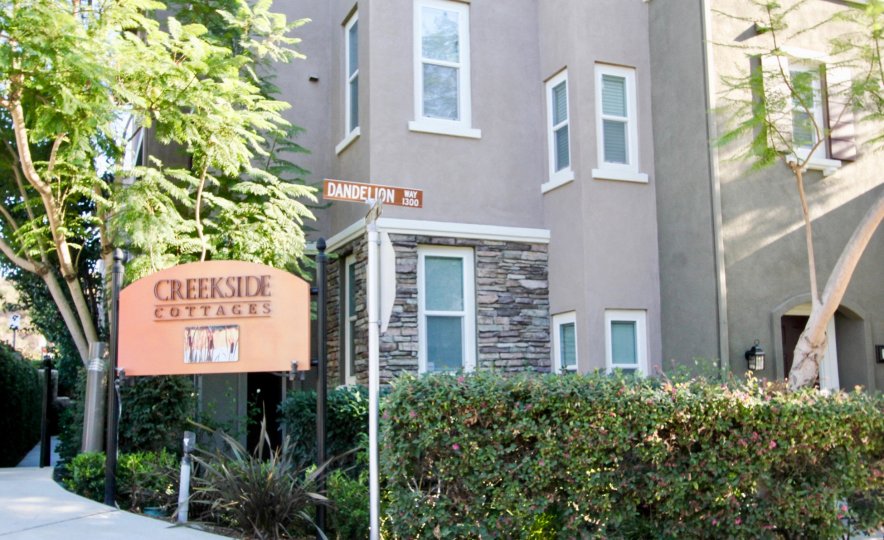 1369 Cattail Court Townhomes Exterior