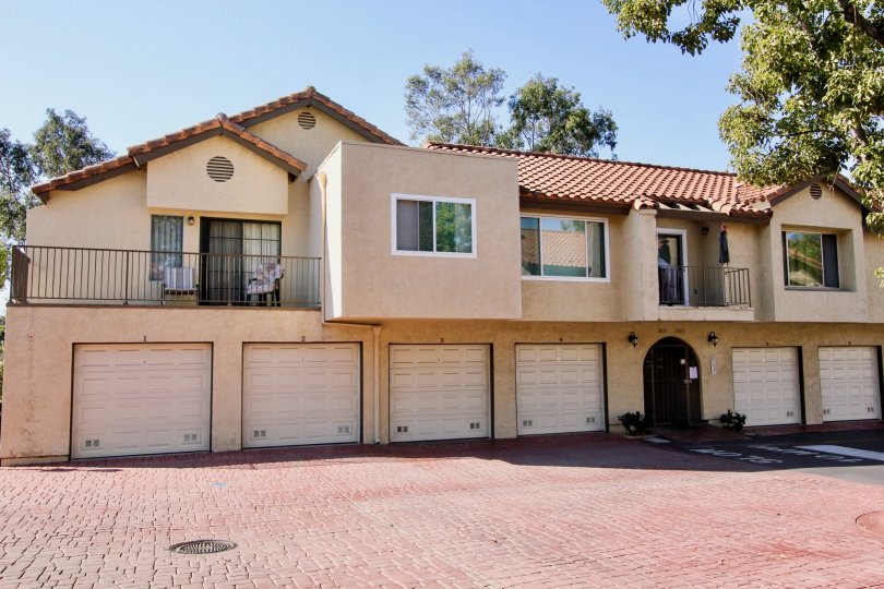 1021 Arbor Lane Rental Exterior