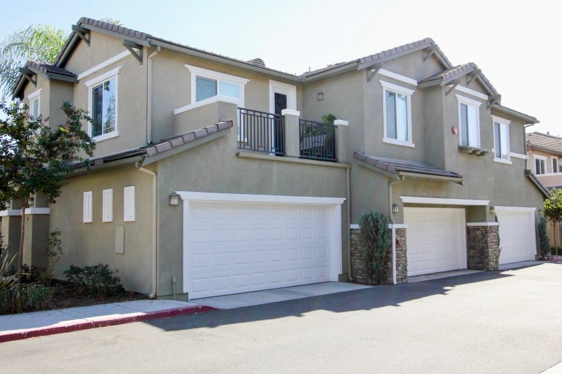 347 Borden Road Townhome Amenities