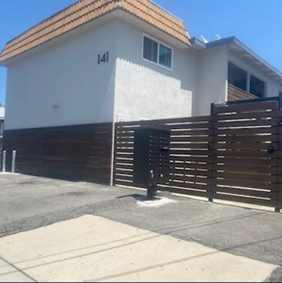 141 Johnston Lane Rental exterior