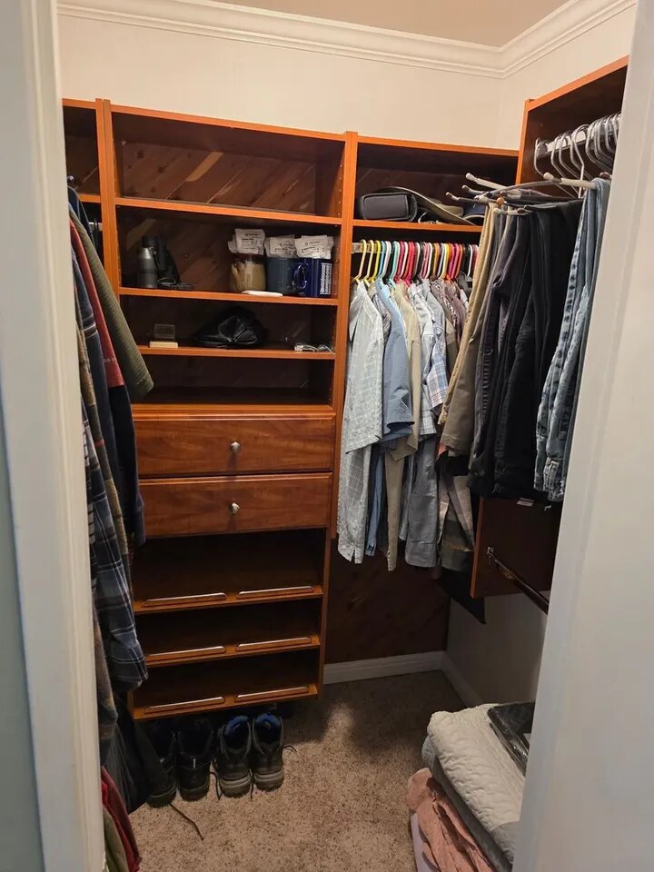 553 Carrie Circle Rental Amenities