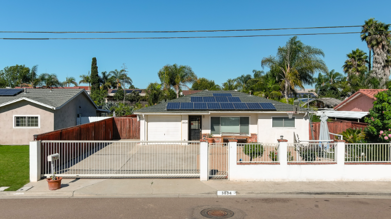 3834 La Rosa Drive Unit A Rental Exterior
