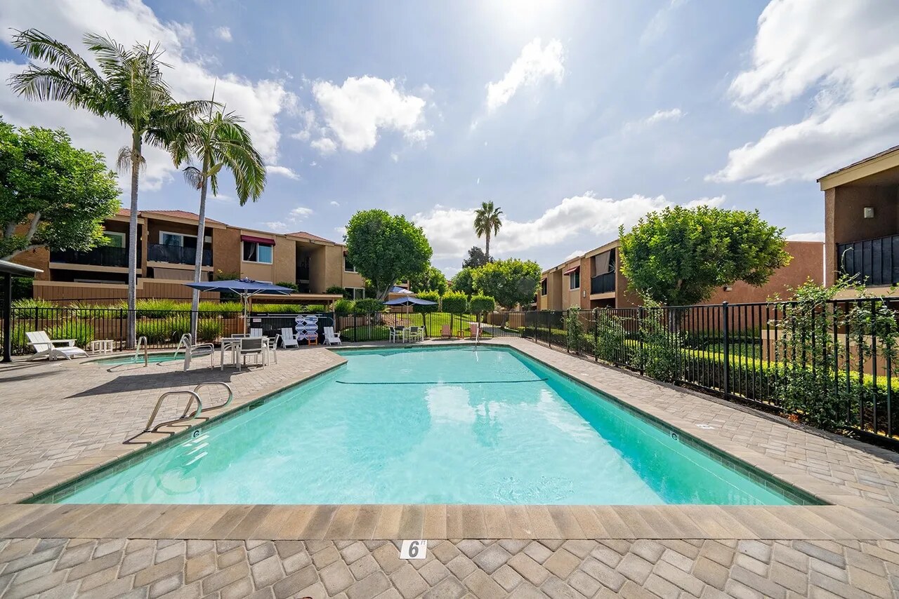 1440 Oak Drive Apartments Amenities