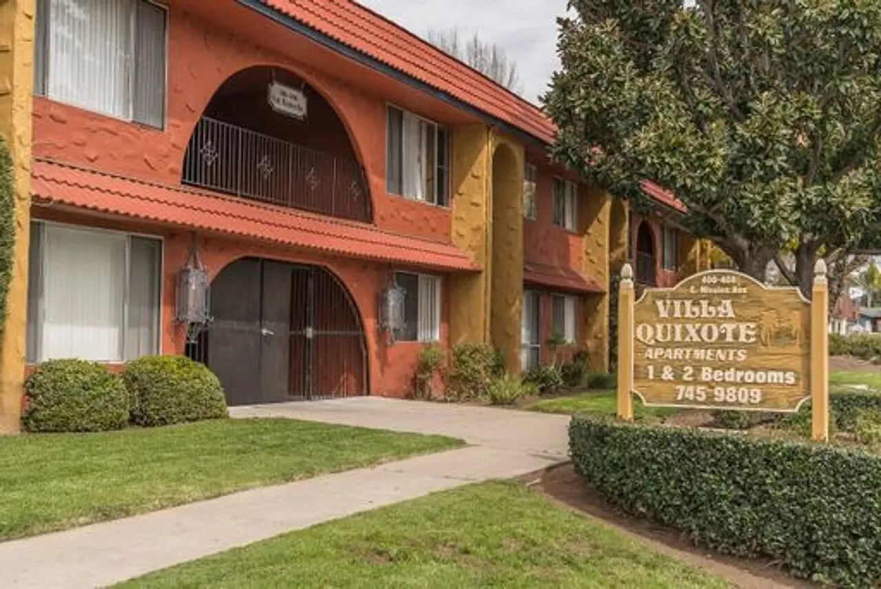 400 East Mission Apartments exterior