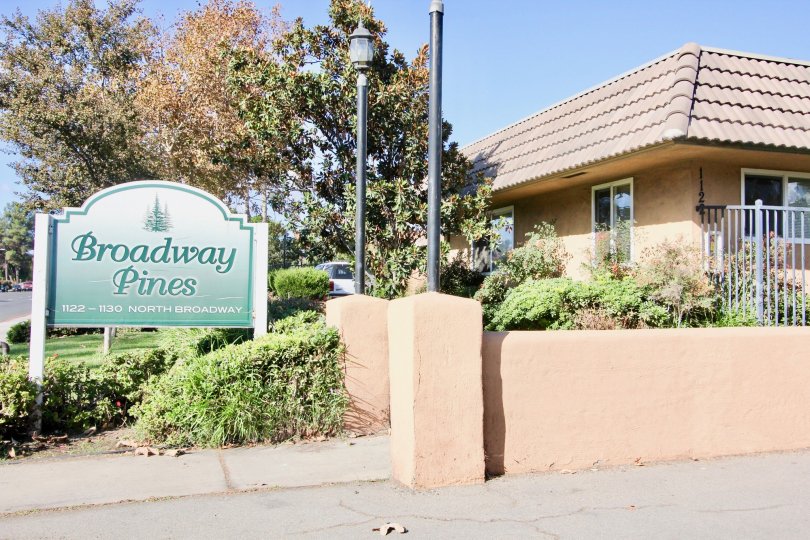Village Green Escondido Exterior