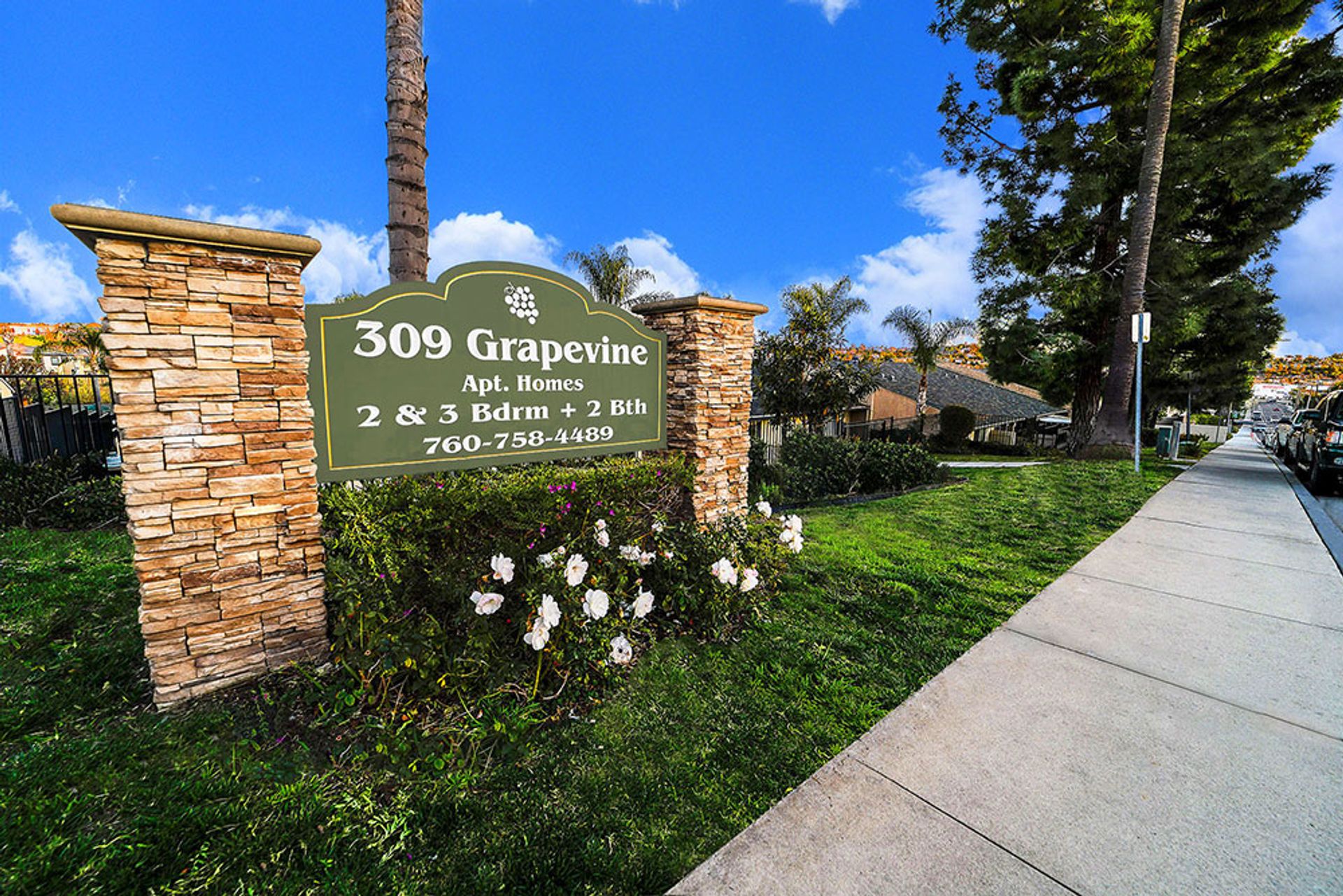 Grapevine Apartments Exterior