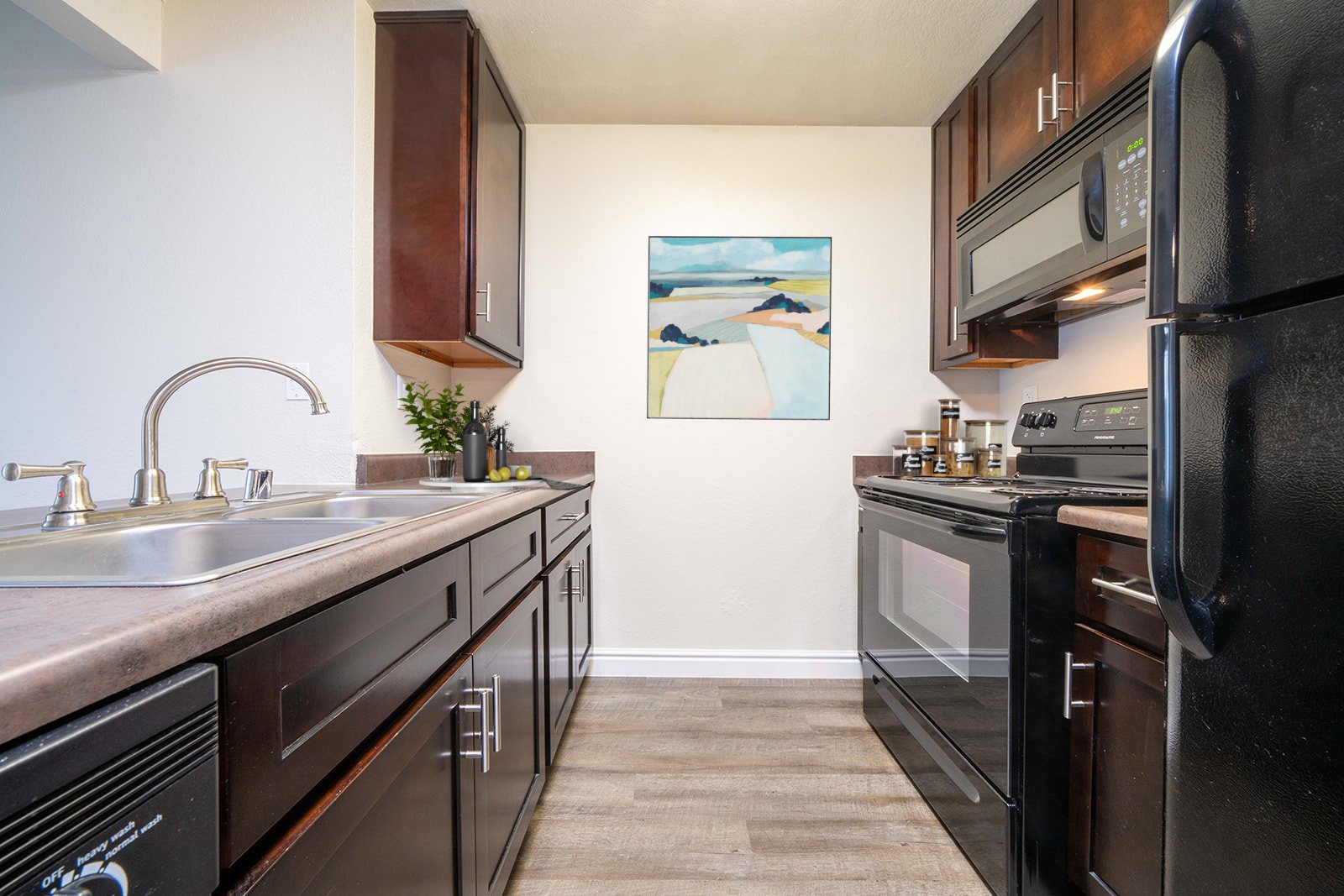 291 Weston Circle Apartment Amenities