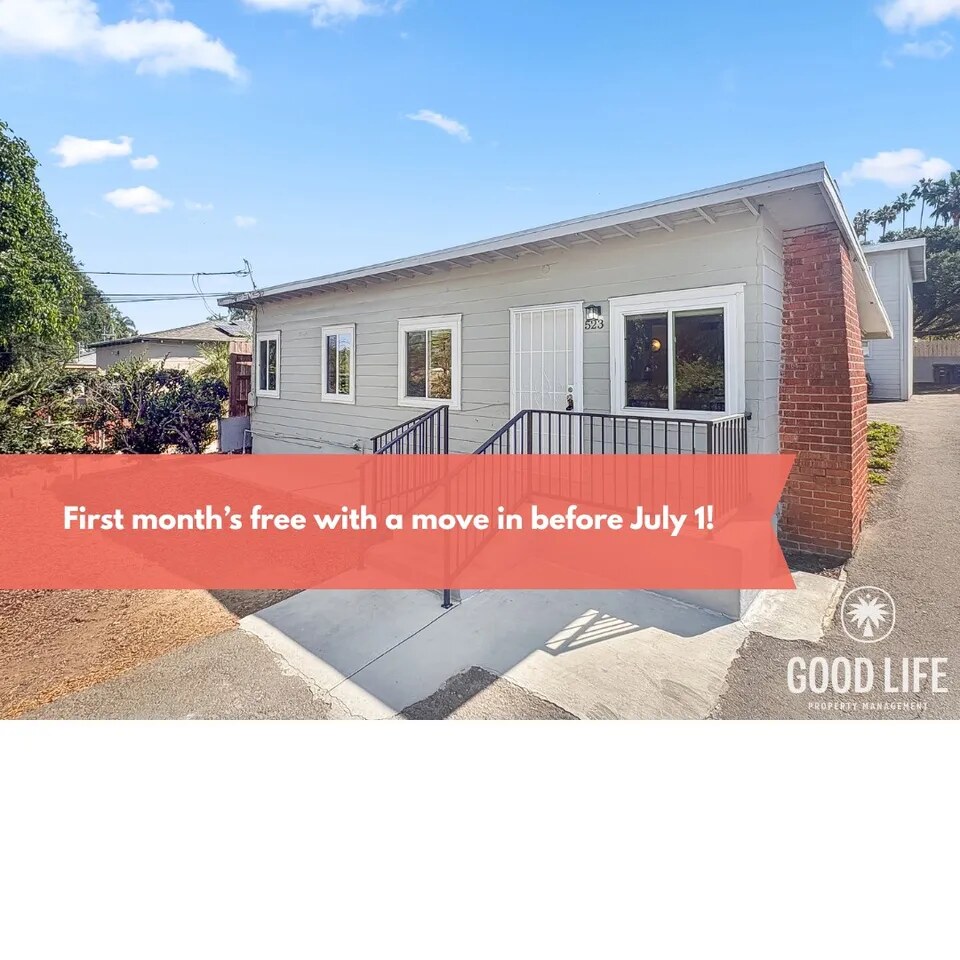 523 North Citrus Avenue Home exterior
